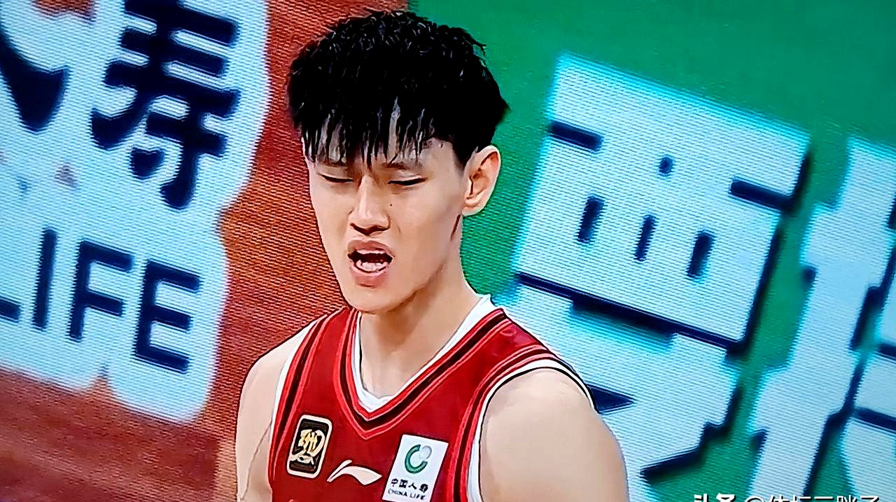 关于北四川男篮战胜上海队，成功晋级的信息
