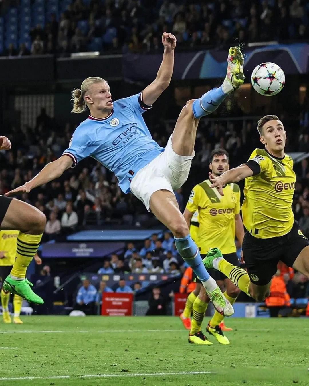 超级巨星在场上展现出色表现