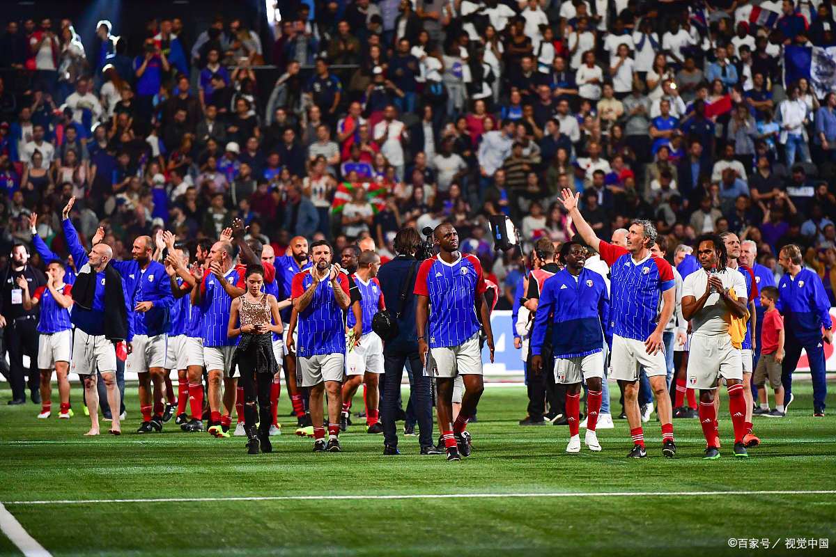 法国队全力压制对手,稳拿胜利晋级 法国队全力压制对手,稳拿胜利晋级